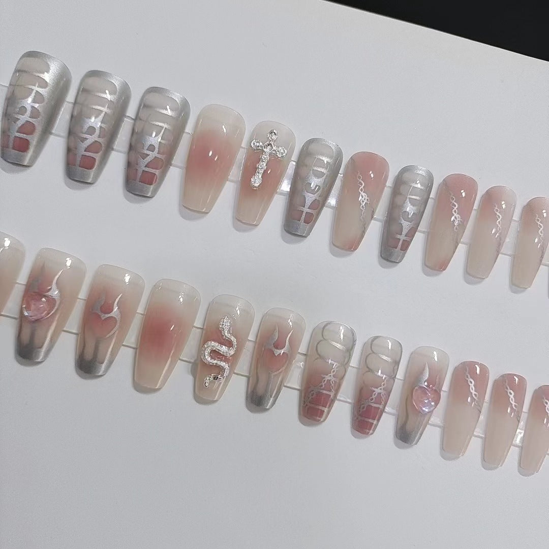 【Silver snake pattern】Sweet, cute and gentle series of nail art.New Year Gifts.