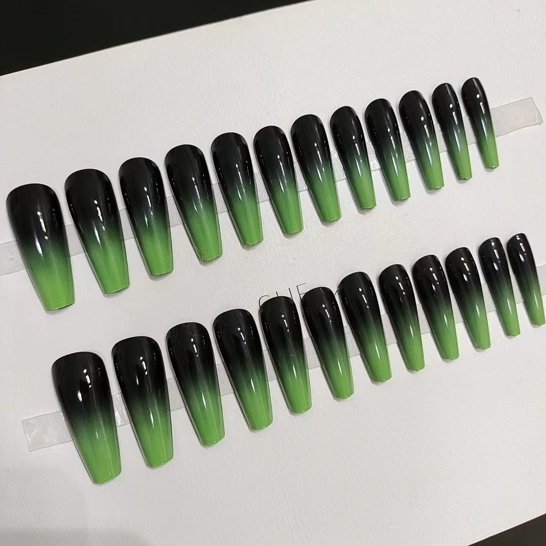 【Black and green gradient】Cool and Spicy Manicure Cool style nail art.New Year Gifts.